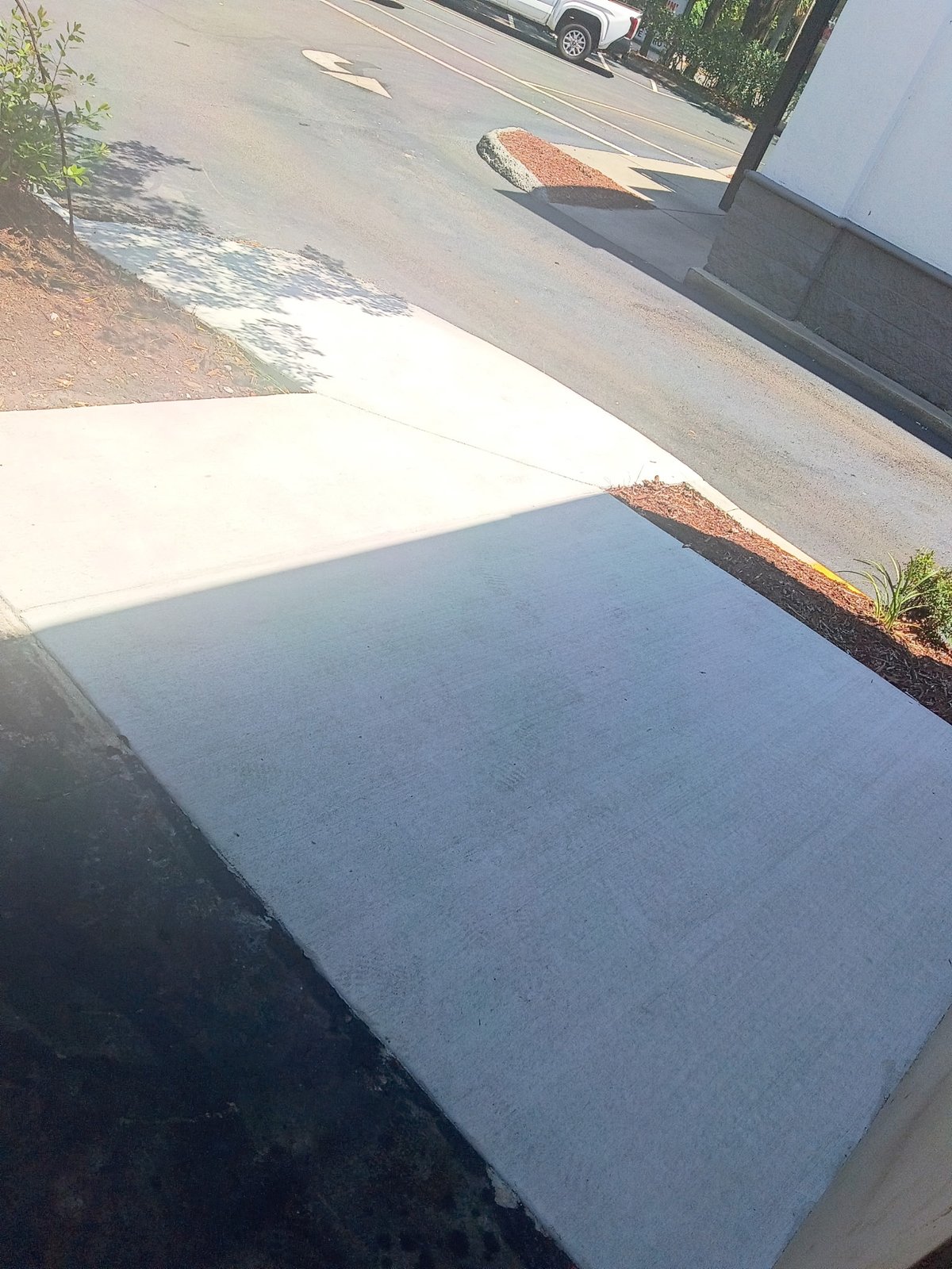 Concrete-to-Asphalt Tie-ins: Where the Lot Succeeds or Fails